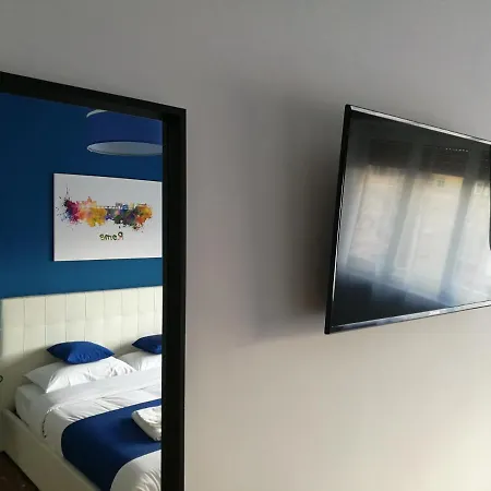 Πανσιόν The 6th Floor
