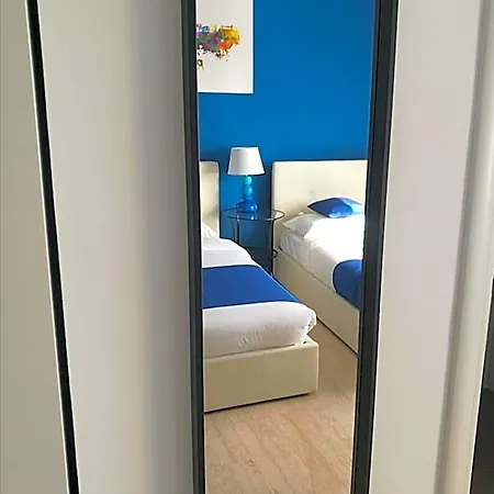 The 6th Floor Pensión