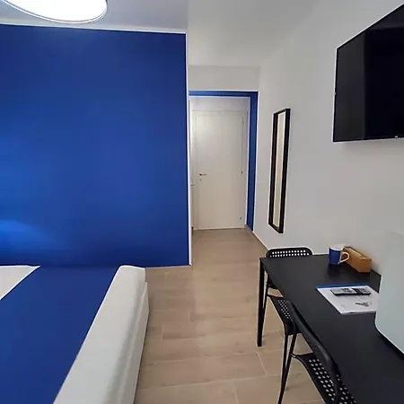 The 6th Floor 4*