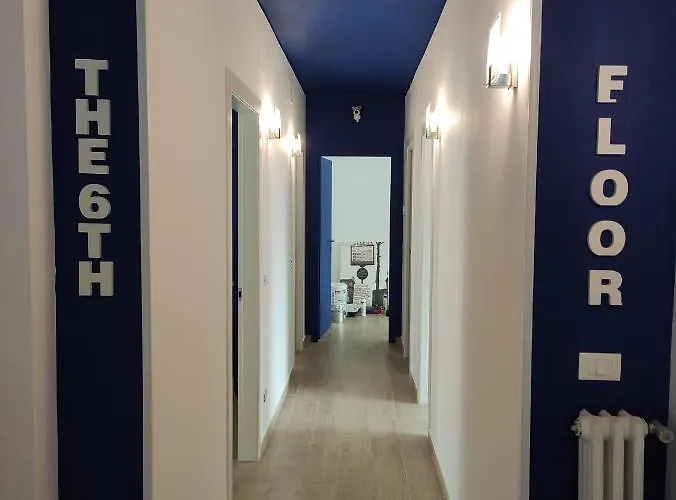 The 6th Floor 게스트하우스 4*